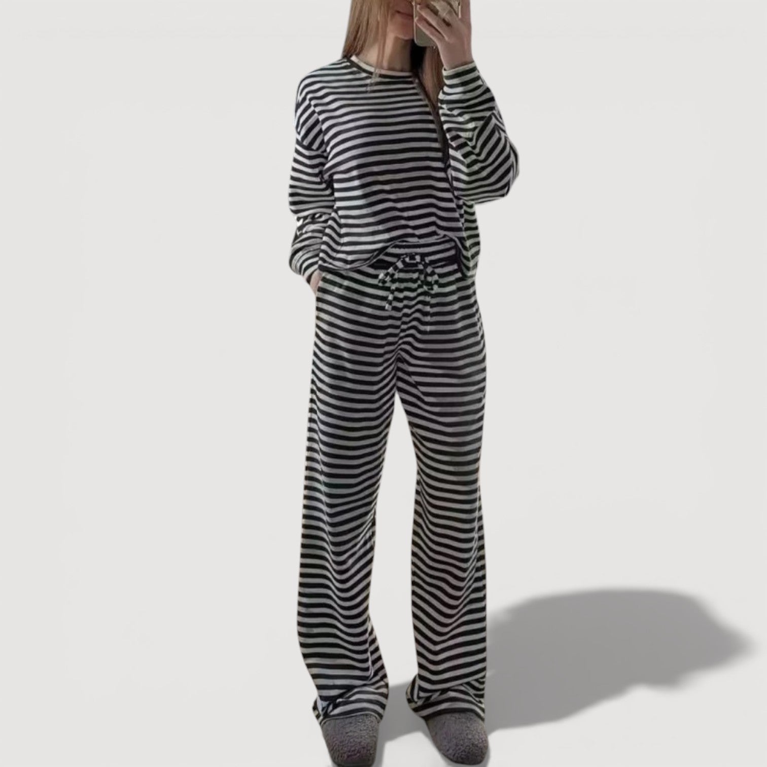 MEL – RELAXED LOUNGE SET